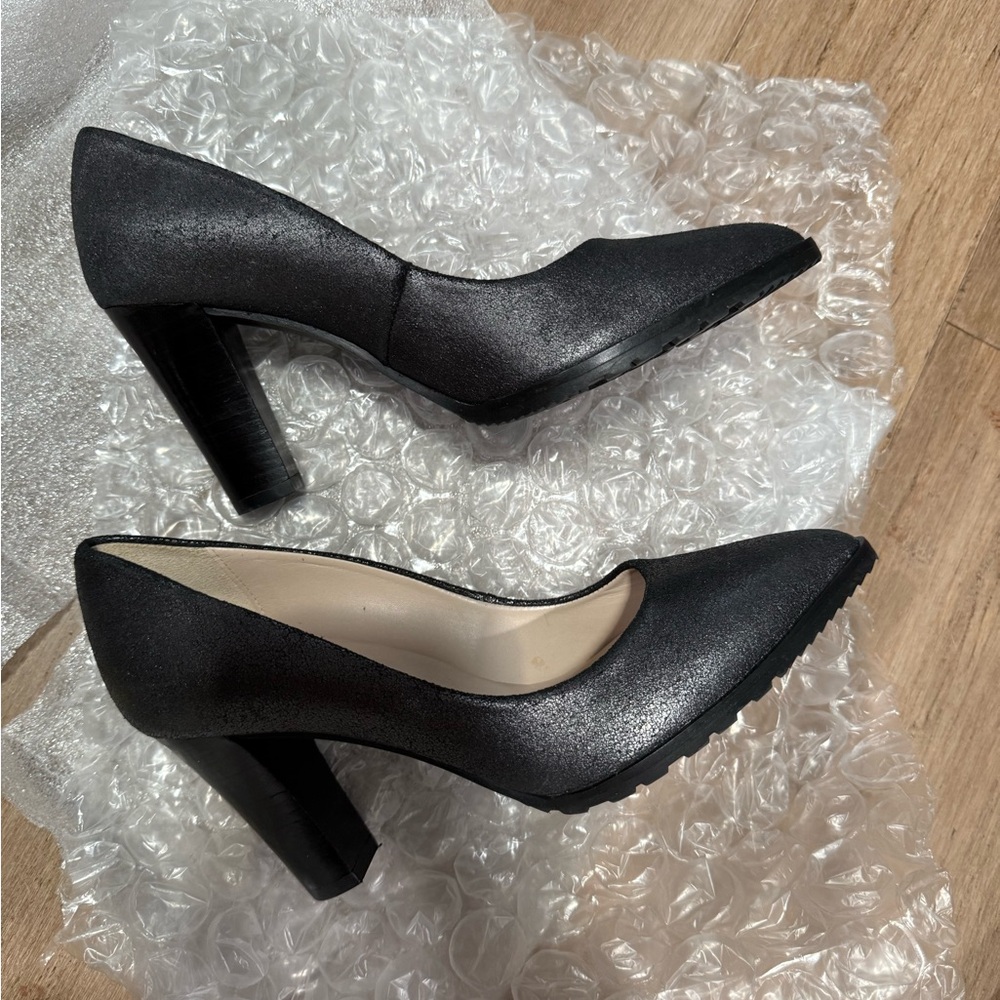 Andre Assous Elegant Pewter Black Gray Pointed Toe Heels - Picture 4 of 7